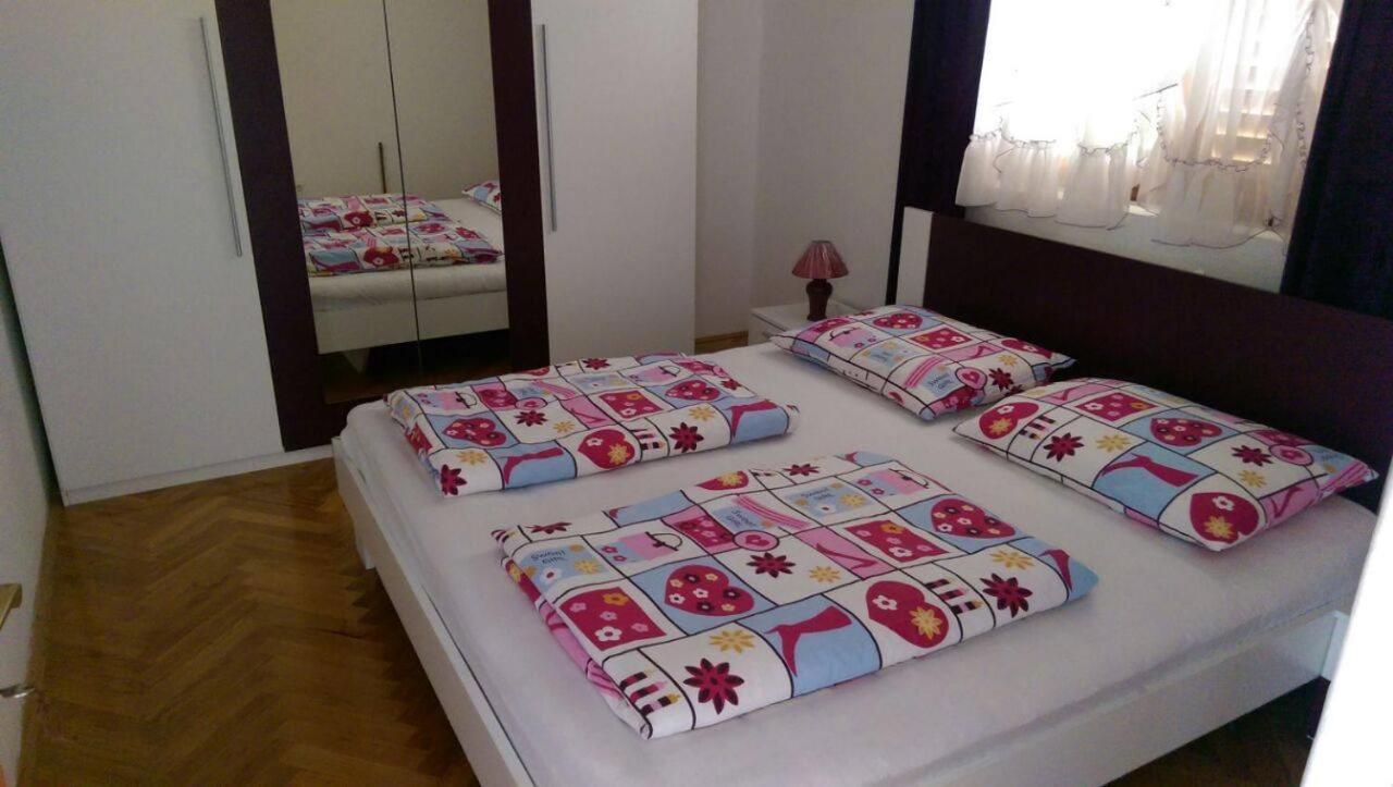 Apartmani Slavica 비오그라드나모루 외부 사진
