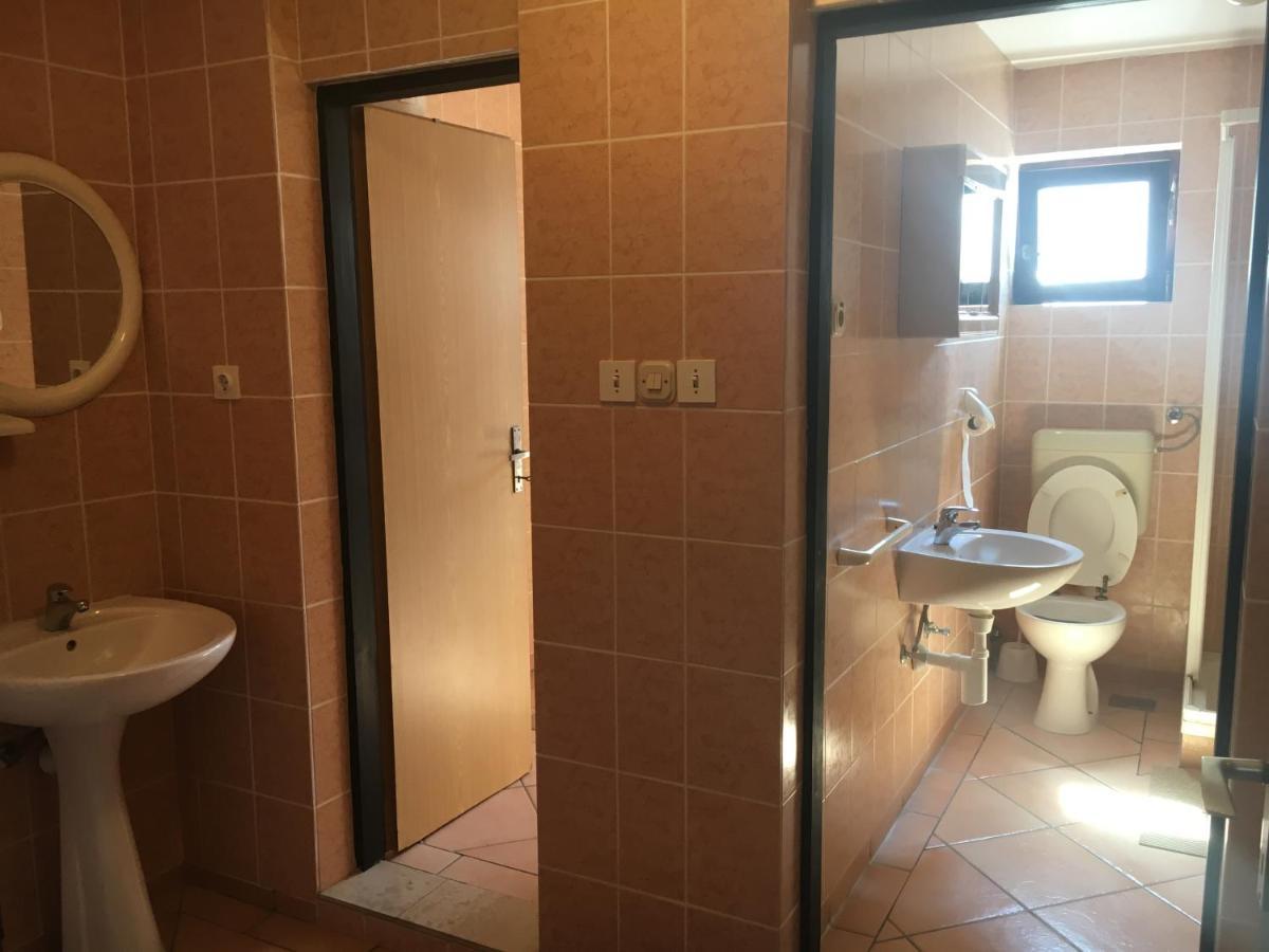 Apartmani Slavica 비오그라드나모루 외부 사진