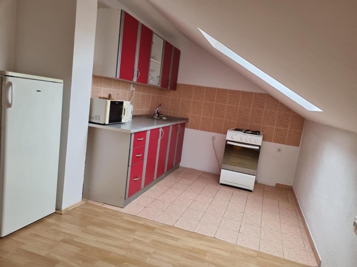 Apartmani Slavica 비오그라드나모루 외부 사진