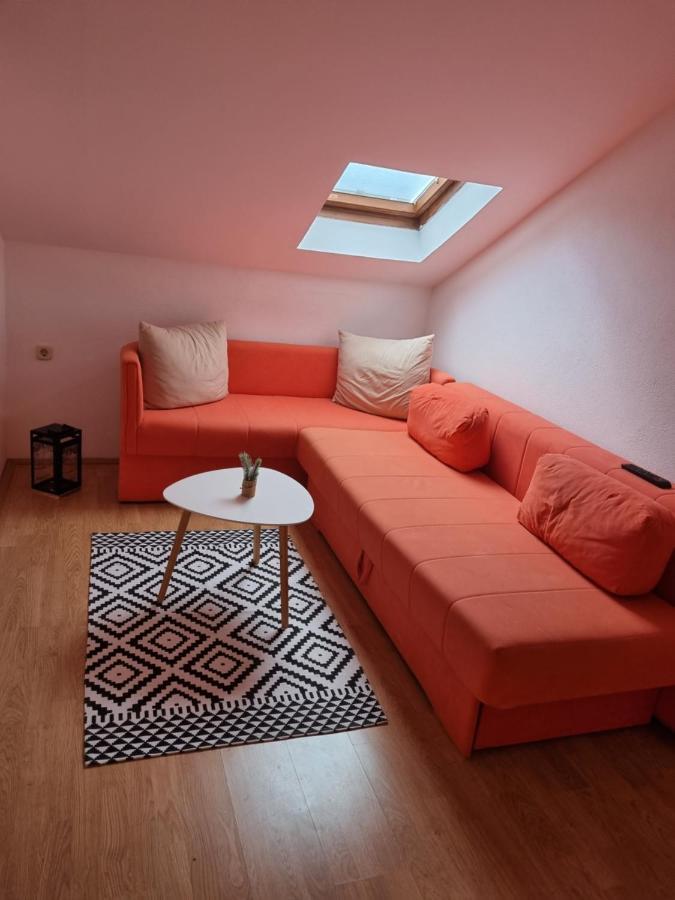Apartmani Slavica 비오그라드나모루 외부 사진